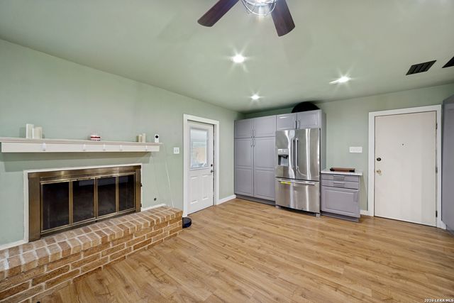 6534 Hoofs, San Antonio, TX 78240
