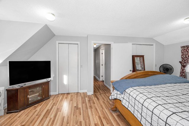 33 iris Drive, Merrimack, NH 03054