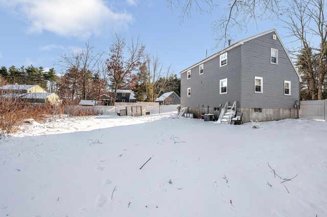 33 iris Drive, Merrimack, NH 03054