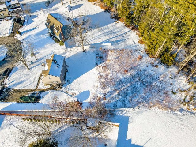 33 iris Drive, Merrimack, NH 03054