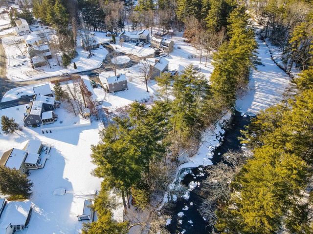 33 iris Drive, Merrimack, NH 03054