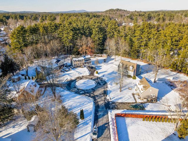 33 iris Drive, Merrimack, NH 03054