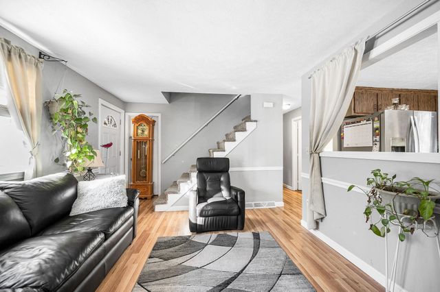 33 iris Drive, Merrimack, NH 03054