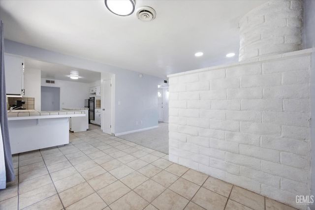 4205 Coronado Avenue, Bakersfield, CA 93306