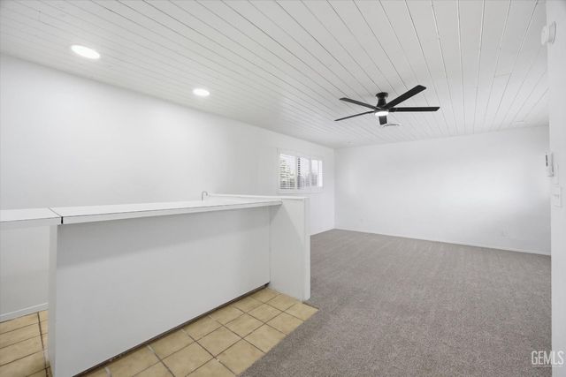 4205 Coronado Avenue, Bakersfield, CA 93306