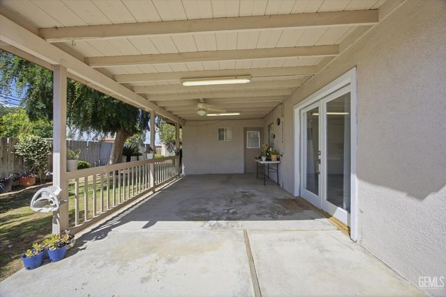 4205 Coronado Avenue, Bakersfield, CA 93306