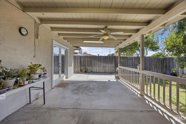 4205 Coronado Avenue, Bakersfield, CA 93306