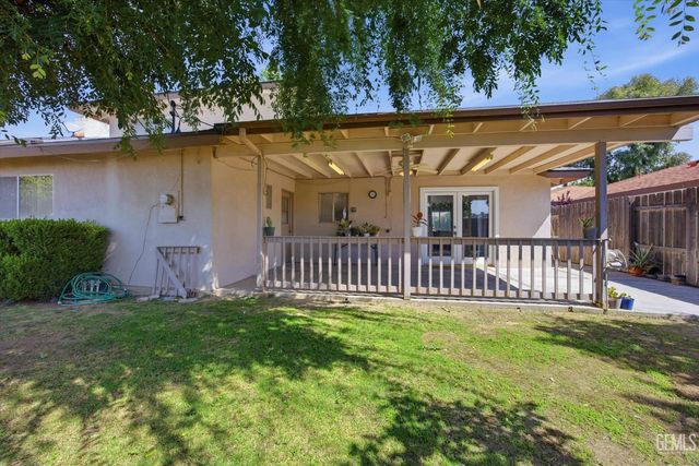 4205 Coronado Avenue, Bakersfield, CA 93306