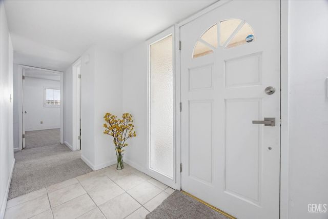 4205 Coronado Avenue, Bakersfield, CA 93306