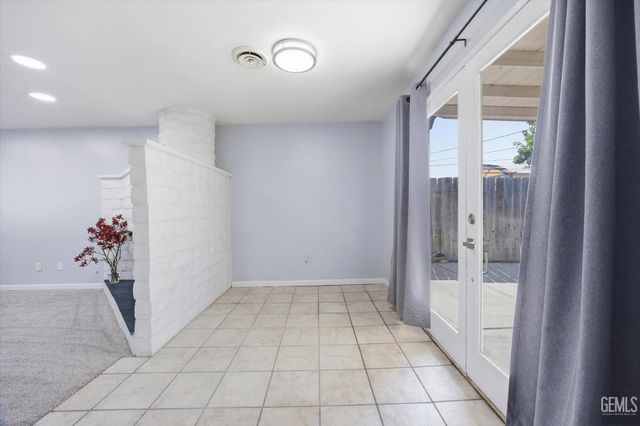 4205 Coronado Avenue, Bakersfield, CA 93306