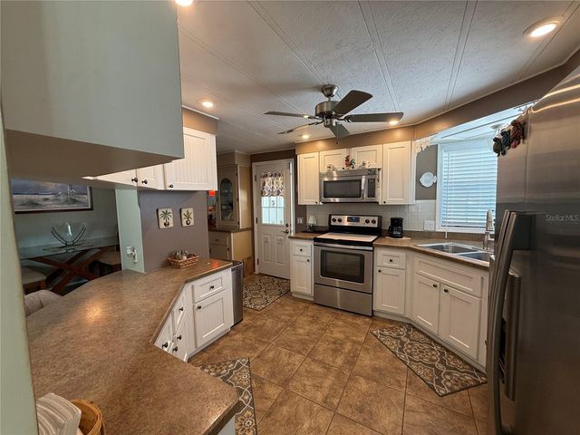 19 MAGNOLIA LANE, Wildwood, FL 34785