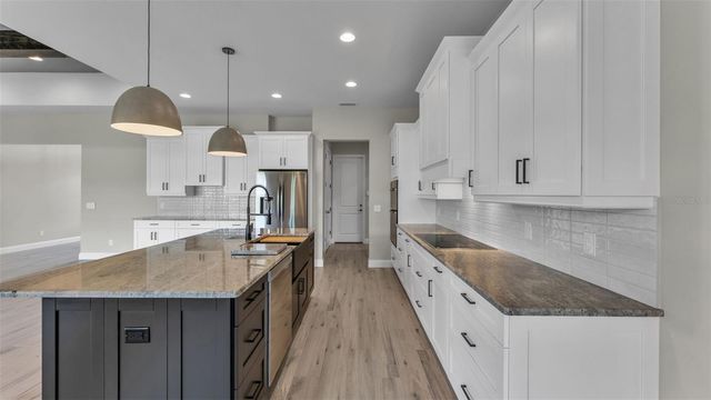 6827 LAKELAND HIGHLANDS ROAD, Lakeland, FL 33813
