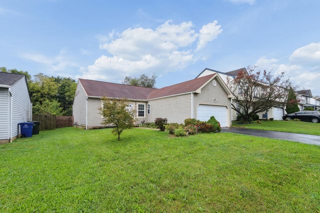 385 Oak Village Drive, Columbus, OH 43207