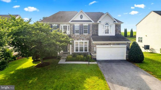921 KENNEDY DR, Winchester, VA 22601