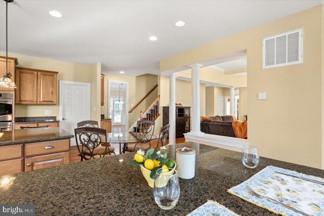 921 KENNEDY DR, Winchester, VA 22601