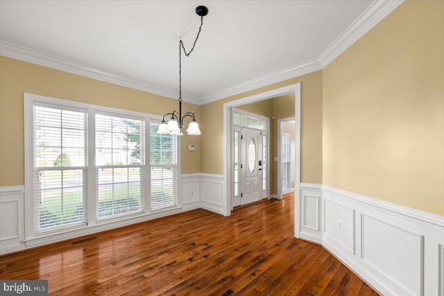 921 KENNEDY DR, Winchester, VA 22601
