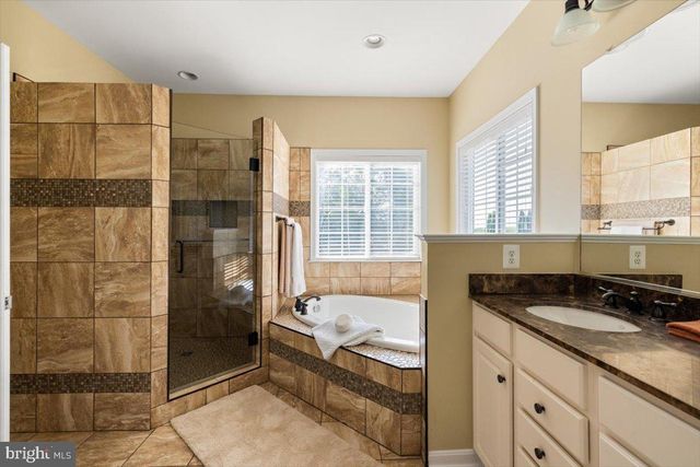 921 KENNEDY DR, Winchester, VA 22601