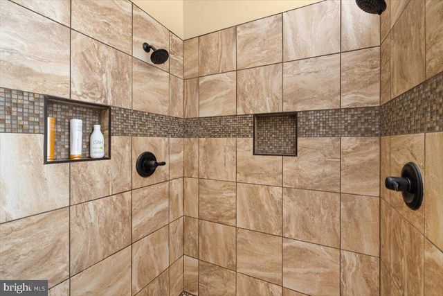 921 KENNEDY DR, Winchester, VA 22601