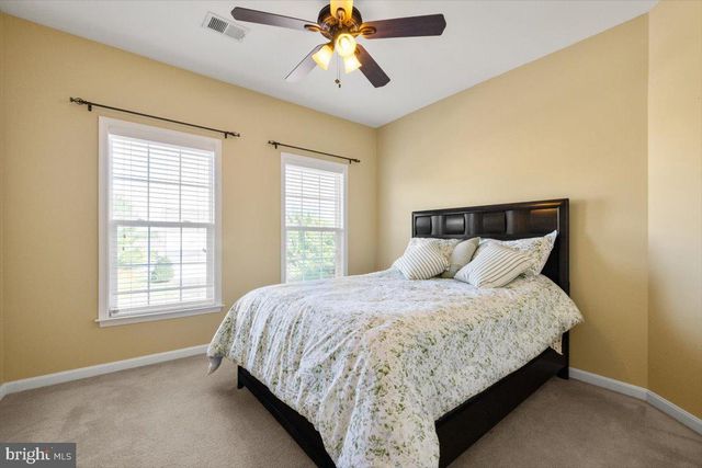 921 KENNEDY DR, Winchester, VA 22601