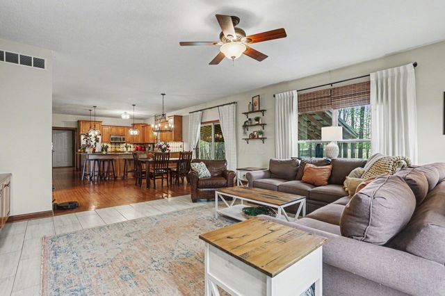 9590 Ward Road, Plain City, OH 43064