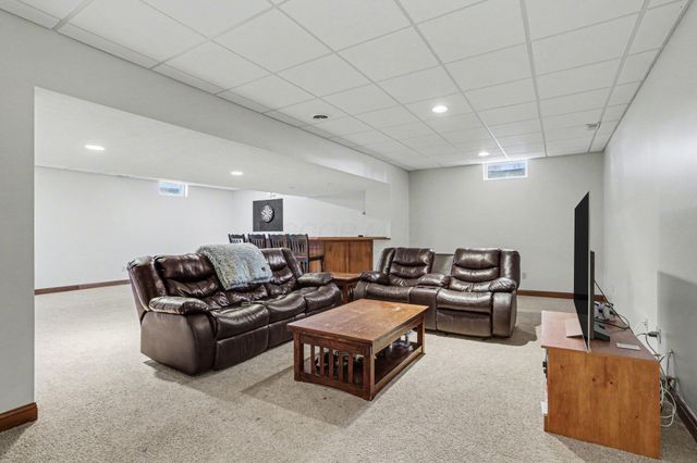 9590 Ward Road, Plain City, OH 43064