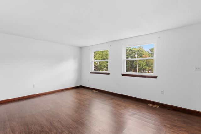 31R Juniper Road, Derry, NH 03038