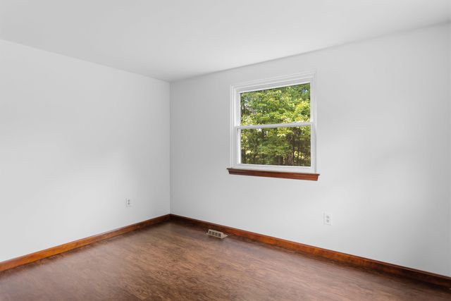 31R Juniper Road, Derry, NH 03038