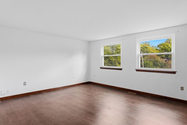 31R Juniper Road, Derry, NH 03038