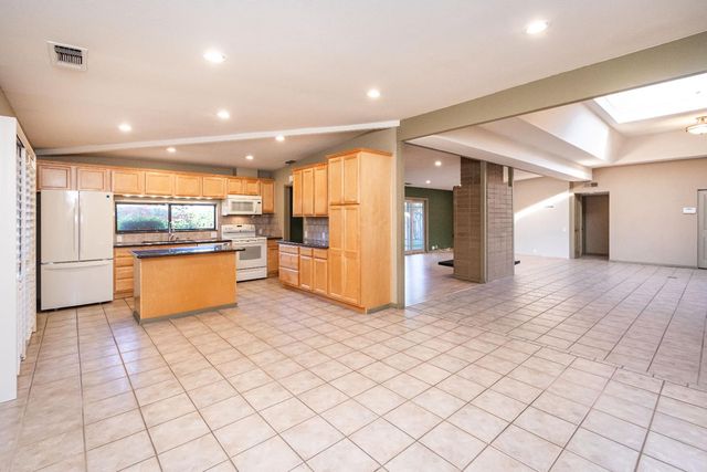 6067 In Ct, Citrus Heights, CA 95610