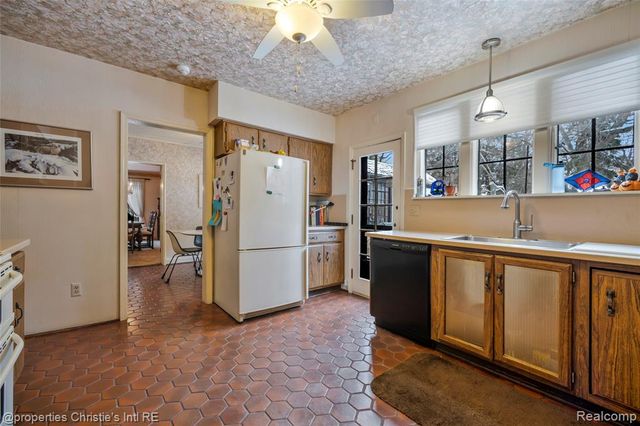 19511 Lowell Drive, Detroit, MI 48203