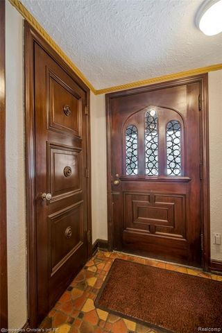 19511 Lowell Drive, Detroit, MI 48203