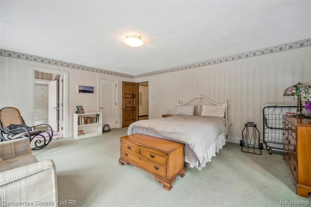 19511 Lowell Drive, Detroit, MI 48203