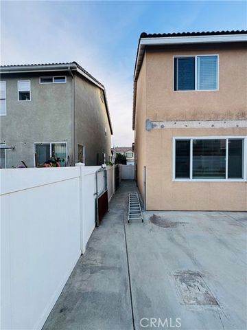 356 Camino De La Luna, Perris, CA 92571