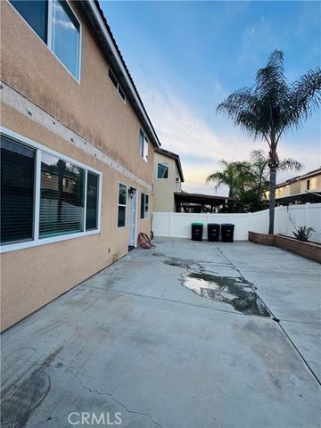356 Camino De La Luna, Perris, CA 92571