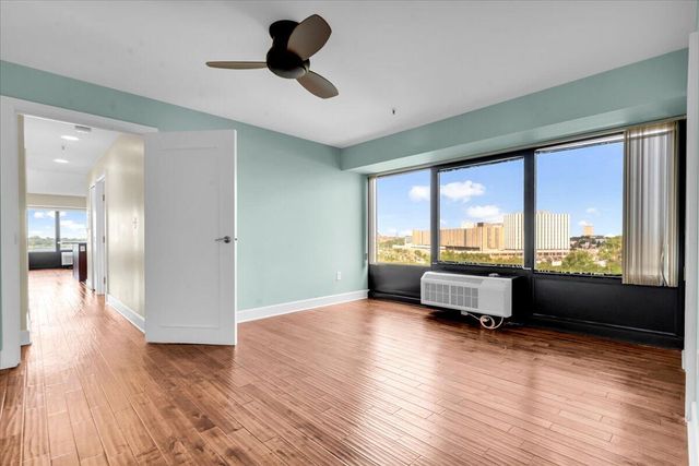 1001 W Jefferson Avenue 8A, Detroit, MI 48226