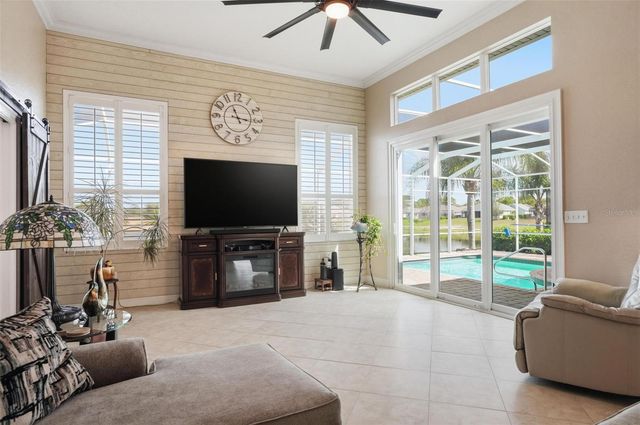 9203 LAKE CYPRESS LOOP, Weeki Wachee, FL 34613