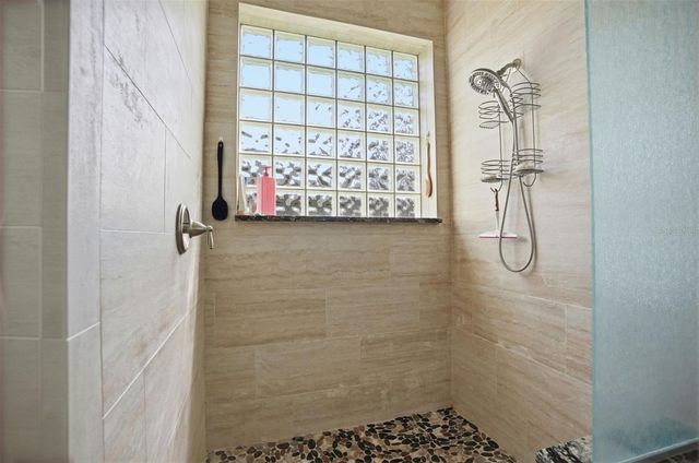 9203 LAKE CYPRESS LOOP, Weeki Wachee, FL 34613