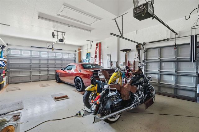 9203 LAKE CYPRESS LOOP, Weeki Wachee, FL 34613