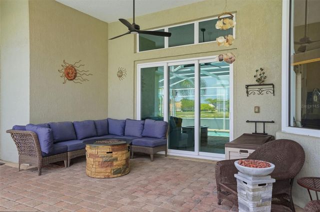 9203 LAKE CYPRESS LOOP, Weeki Wachee, FL 34613