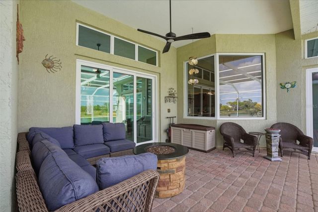 9203 LAKE CYPRESS LOOP, Weeki Wachee, FL 34613