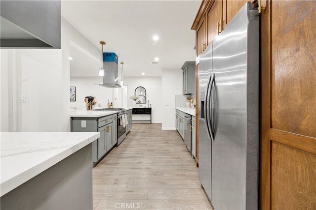 9054 Darby Avenue, Northridge, CA 91325