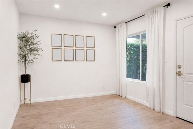 9054 Darby Avenue, Northridge, CA 91325