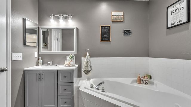 130 BERGEN CIRCLE, Auburndale, FL 33823