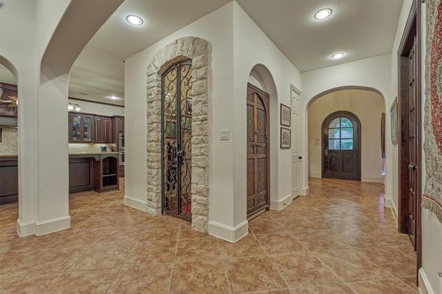 50 Gauntlet Drive, The Woodlands, TX 77382