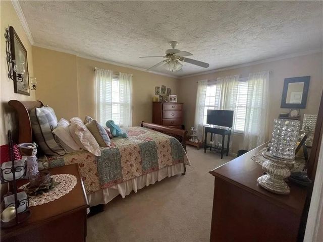 3633 Loganville Highway, Loganville, GA 30052