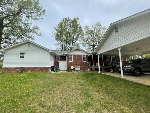 3633 Loganville Highway, Loganville, GA 30052