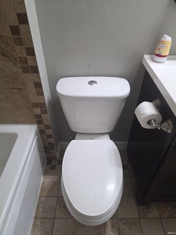 801 N Paddington Way, Ellettsville, IN 47429