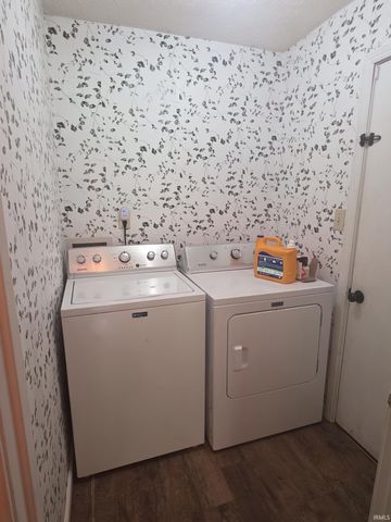 801 N Paddington Way, Ellettsville, IN 47429
