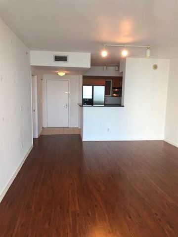 325 S Biscayne Boulevard 3224, Miami, FL 33131