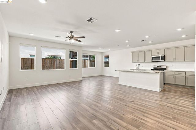 5330 Clauzetto Way, Antioch, CA 94531